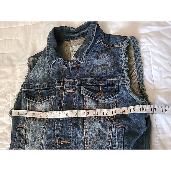 American Rag Size Medium Womens Denim Blue Denim Jean Vest Button Up Boho Hippie - Picture 6 of 7